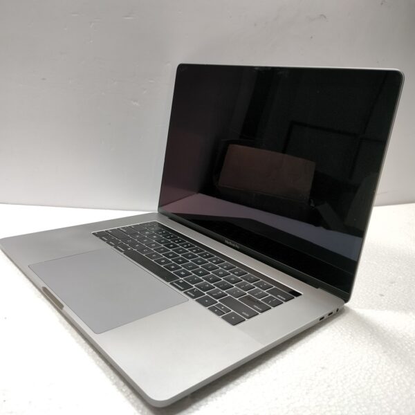 Refurbished-laptops-used-laptops-second-hand-laptop-in-hyderabad-Apple-Macbook-Pro-A1990