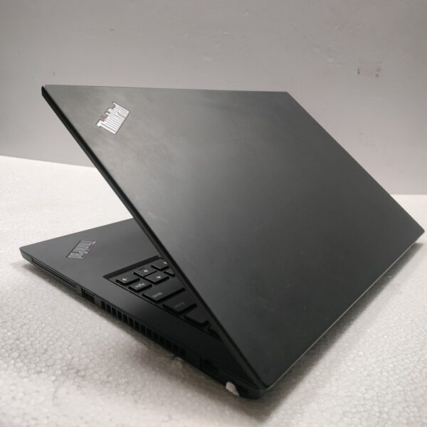 Refurbished-laptops-used-laptops-second-hand-laptop-in-hyderabad-Lenovo-Thinkpad-T14